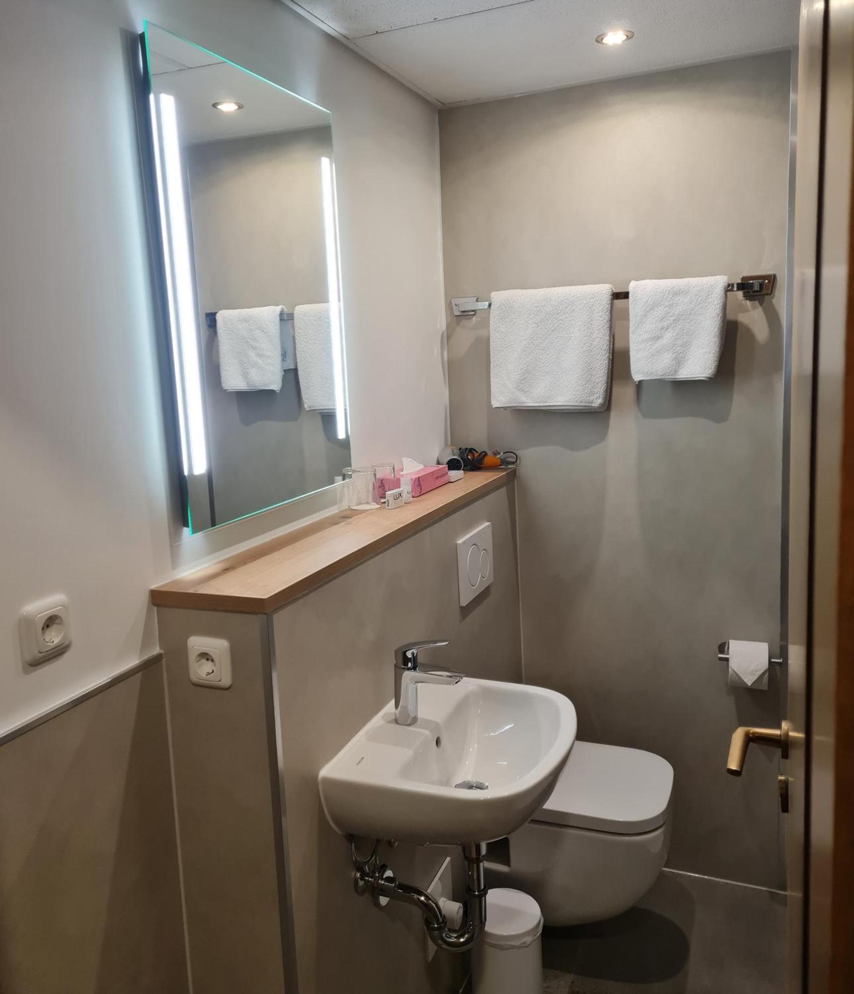 Hotel Stadt ヴィッツェンハウゼン エクステリア 写真